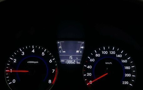 Hyundai Solaris II рестайлинг, 2013 год, 729 000 рублей, 16 фотография