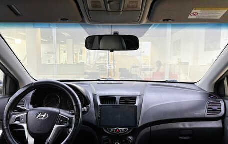 Hyundai Solaris II рестайлинг, 2013 год, 729 000 рублей, 17 фотография