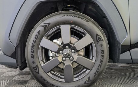 Toyota RAV4, 2025 год, 4 850 000 рублей, 7 фотография