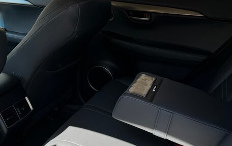 Lexus NX I, 2017 год, 2 950 000 рублей, 5 фотография