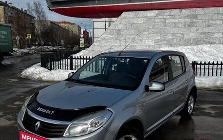 Renault Sandero I, 2012 год, 550 000 рублей, 2 фотография