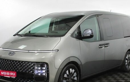 Hyundai Staria, 2022 год, 5 250 000 рублей, 2 фотография