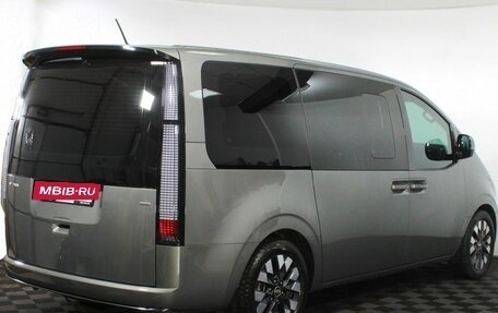 Hyundai Staria, 2022 год, 5 250 000 рублей, 6 фотография