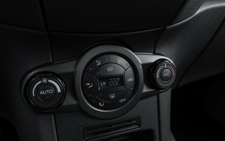 Ford Fiesta, 2015 год, 1 070 000 рублей, 15 фотография