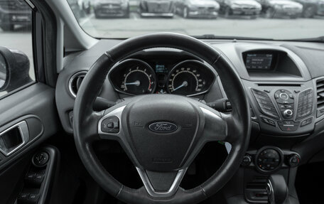 Ford Fiesta, 2015 год, 1 070 000 рублей, 10 фотография