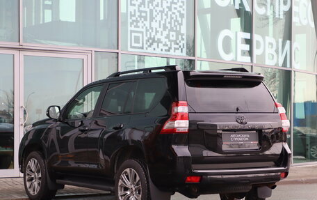 Toyota Land Cruiser Prado 150 рестайлинг 2, 2014 год, 2 950 000 рублей, 3 фотография