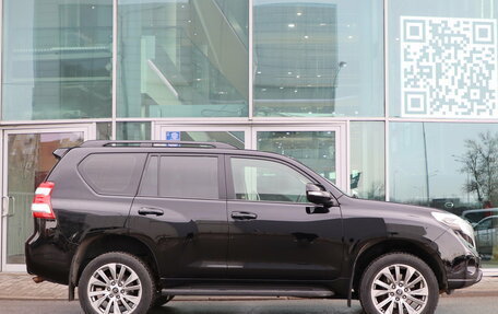 Toyota Land Cruiser Prado 150 рестайлинг 2, 2014 год, 2 950 000 рублей, 6 фотография