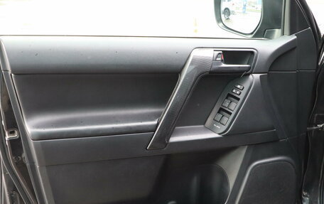 Toyota Land Cruiser Prado 150 рестайлинг 2, 2014 год, 2 950 000 рублей, 15 фотография