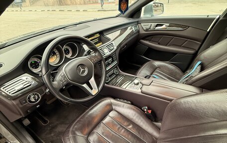 Mercedes-Benz CLS, 2012 год, 1 990 000 рублей, 8 фотография