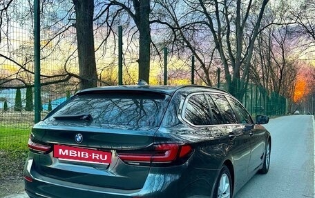 BMW 5 серия, 2021 год, 3 490 000 рублей, 8 фотография