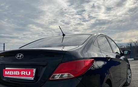 Hyundai Solaris II рестайлинг, 2016 год, 760 000 рублей, 3 фотография