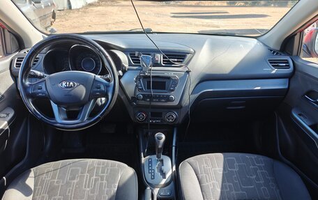 KIA Rio III рестайлинг, 2013 год, 849 000 рублей, 11 фотография