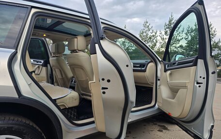 Volkswagen Touareg III, 2012 год, 1 750 000 рублей, 15 фотография