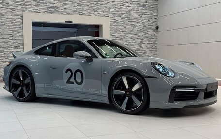 Porsche 911, 2023 год, 44 000 000 рублей, 3 фотография