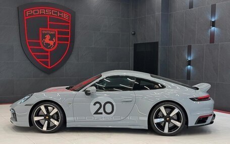 Porsche 911, 2023 год, 44 000 000 рублей, 5 фотография