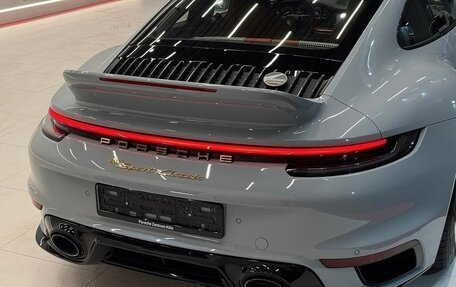 Porsche 911, 2023 год, 44 000 000 рублей, 4 фотография