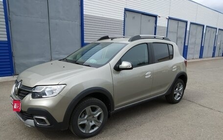 Renault Sandero II рестайлинг, 2018 год, 1 350 000 рублей, 1 фотография