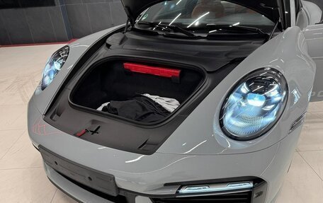 Porsche 911, 2023 год, 44 000 000 рублей, 11 фотография