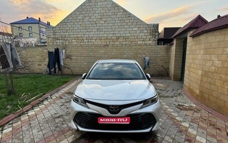 Toyota Camry, 2019 год, 2 600 000 рублей, 1 фотография