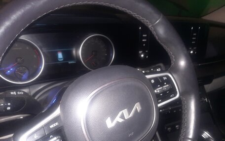KIA Carnival, 2021 год, 3 700 000 рублей, 9 фотография