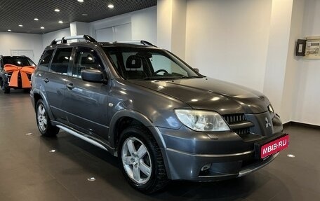Mitsubishi Outlander III рестайлинг 3, 2004 год, 669 000 рублей, 1 фотография