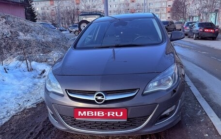 Opel Astra J, 2014 год, 720 000 рублей, 1 фотография