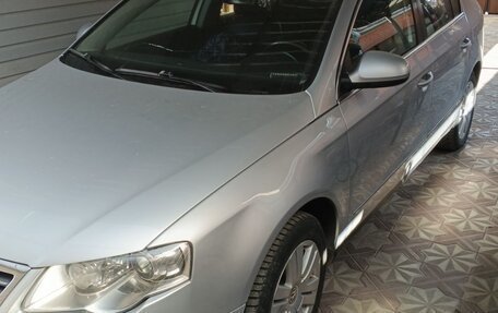 Volkswagen Passat B6, 2007 год, 650 000 рублей, 2 фотография