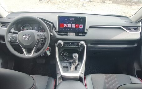 Toyota RAV4, 2021 год, 3 099 000 рублей, 8 фотография