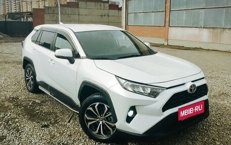 Toyota RAV4, 2021 год, 3 099 000 рублей, 3 фотография