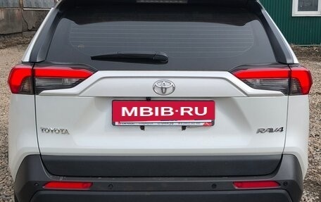 Toyota RAV4, 2021 год, 3 099 000 рублей, 6 фотография