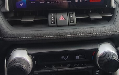 Toyota RAV4, 2021 год, 3 099 000 рублей, 16 фотография