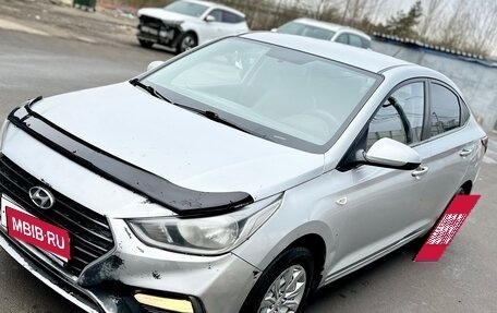 Hyundai Solaris II рестайлинг, 2018 год, 890 000 рублей, 1 фотография