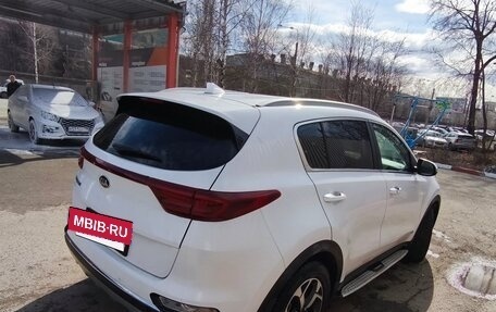KIA Sportage IV рестайлинг, 2020 год, 2 400 000 рублей, 4 фотография