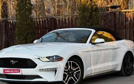 Ford Mustang VI рестайлинг, 2017 год, 3 000 000 рублей, 1 фотография