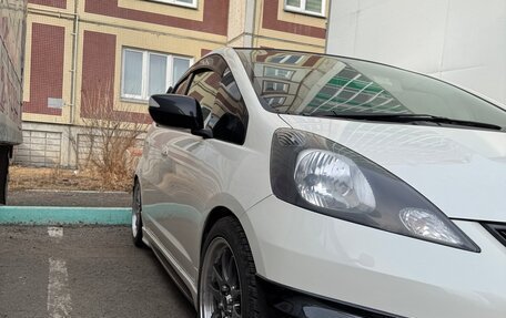 Honda Fit III, 2010 год, 810 000 рублей, 5 фотография