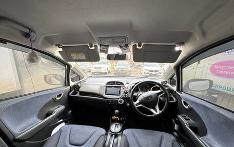 Honda Fit III, 2010 год, 810 000 рублей, 6 фотография