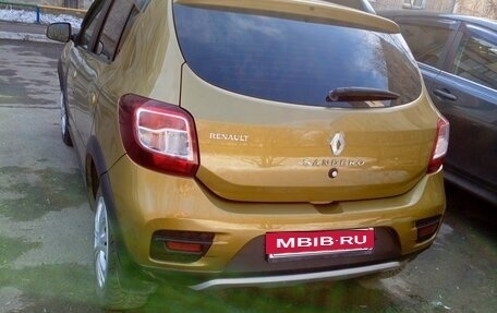 Renault Sandero II рестайлинг, 2015 год, 915 000 рублей, 4 фотография