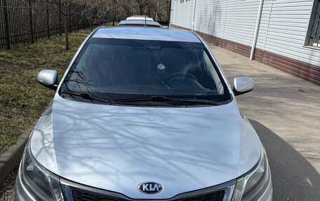 KIA Rio III рестайлинг, 2014 год, 830 000 рублей, 2 фотография