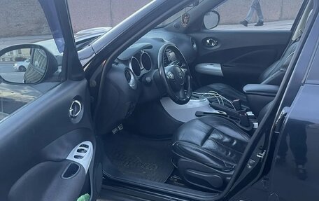 Nissan Juke II, 2011 год, 900 000 рублей, 11 фотография