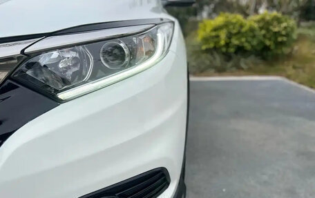 Honda Vezel, 2022 год, 1 650 000 рублей, 14 фотография