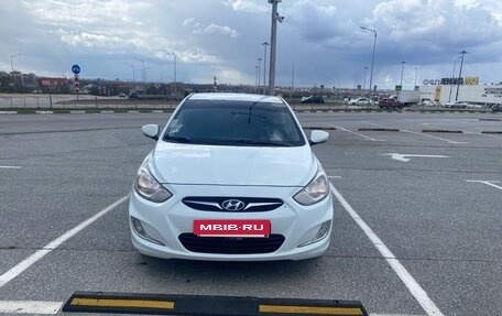 Hyundai Solaris II рестайлинг, 2012 год, 850 000 рублей, 2 фотография