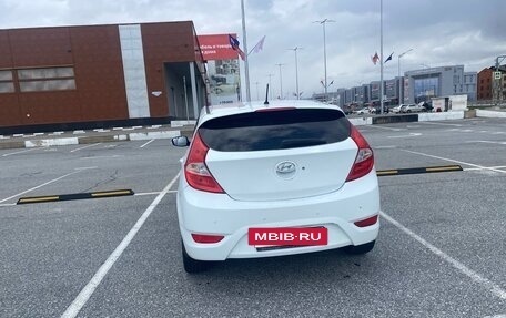 Hyundai Solaris II рестайлинг, 2012 год, 850 000 рублей, 4 фотография