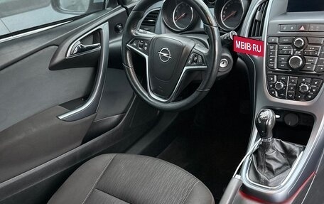 Opel Astra J, 2011 год, 900 000 рублей, 7 фотография