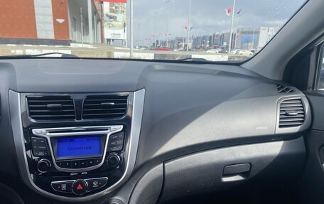 Hyundai Solaris II рестайлинг, 2012 год, 850 000 рублей, 8 фотография