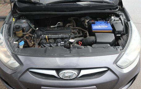 Hyundai Solaris II рестайлинг, 2013 год, 450 000 рублей, 9 фотография