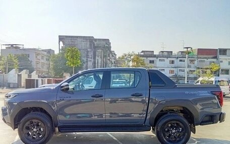 Toyota Hilux, 2026 год, 6 122 000 рублей, 8 фотография