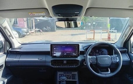 Toyota Hilux, 2026 год, 6 122 000 рублей, 14 фотография