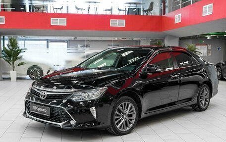 Toyota Camry, 2017 год, 2 150 000 рублей, 5 фотография