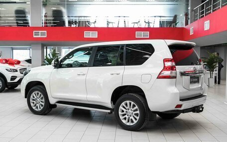 Toyota Land Cruiser Prado 150 рестайлинг 2, 2013 год, 2 950 000 рублей, 4 фотография