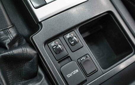 Toyota Land Cruiser Prado 150 рестайлинг 2, 2013 год, 2 950 000 рублей, 9 фотография